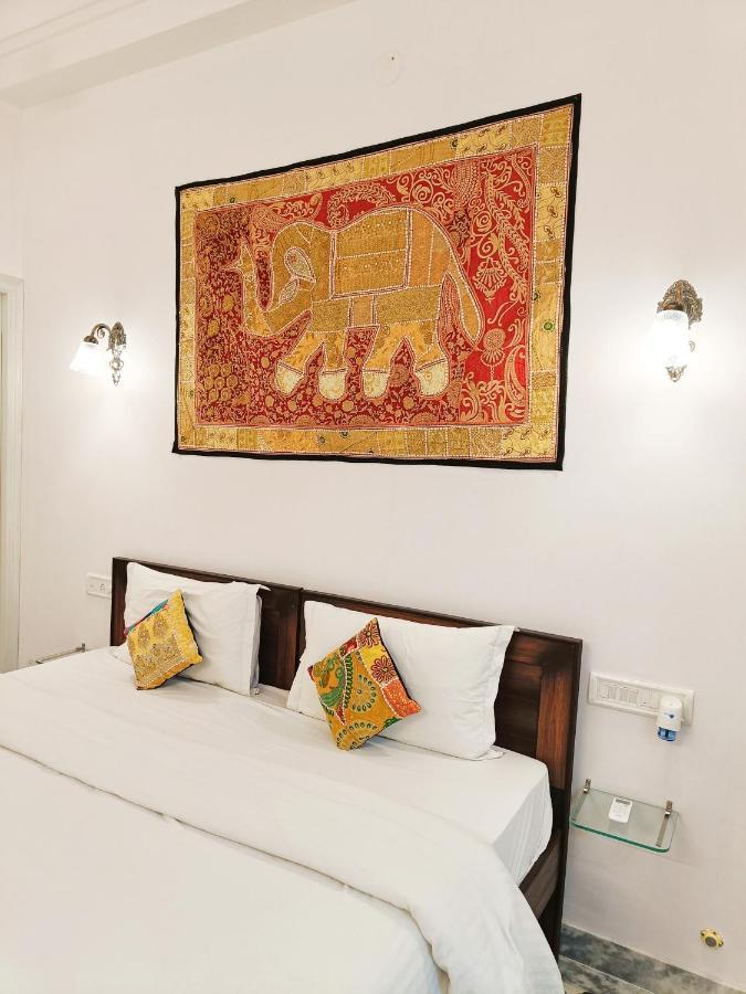 Prakash Ji'S Haveli -Luxurious Lakeside Retreat- Ξενοδοχείο Ουνταϊπούρ Εξωτερικό φωτογραφία