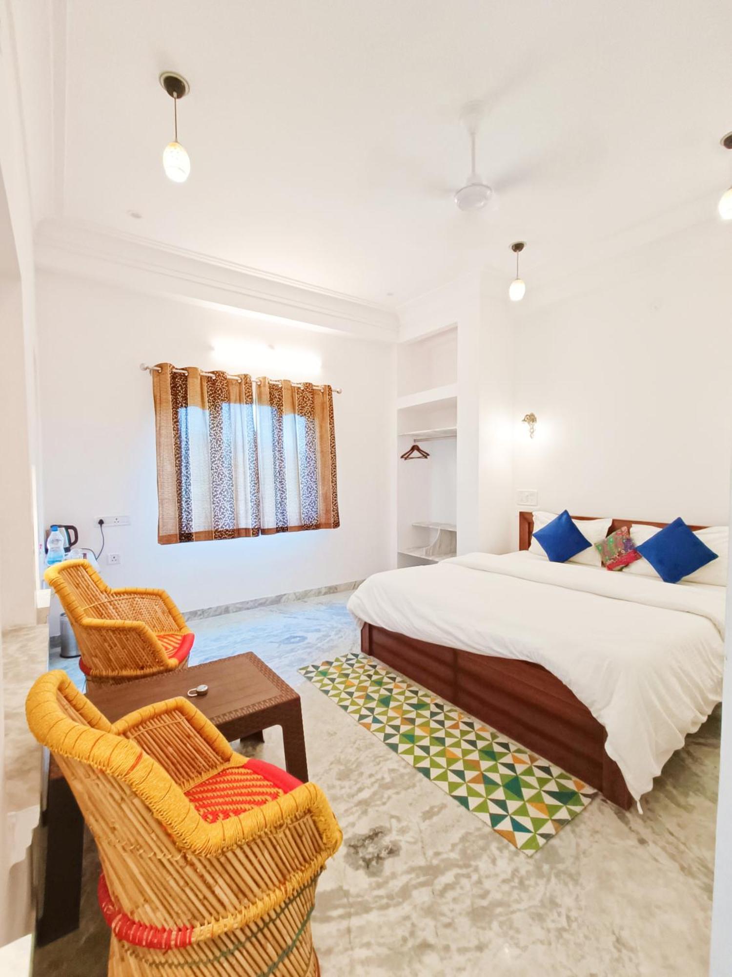 Prakash Ji'S Haveli -Luxurious Lakeside Retreat- Ξενοδοχείο Ουνταϊπούρ Δωμάτιο φωτογραφία